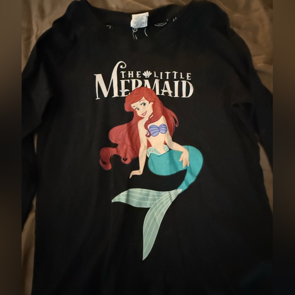 The Little Mermaid long sleeve sweatshirt tee. Size Small
